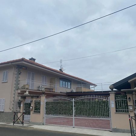 La Casa Di Cate & Adry Panzió Envie Kültér fotó