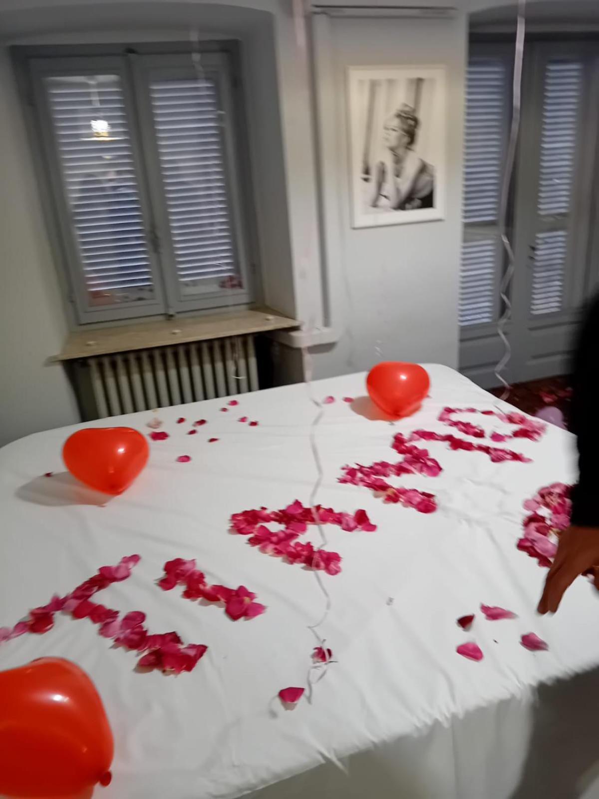 La Casa Di Cate & Adry Panzió Envie Kültér fotó